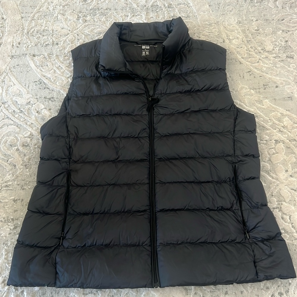 Ultra light down, size L, black vest!